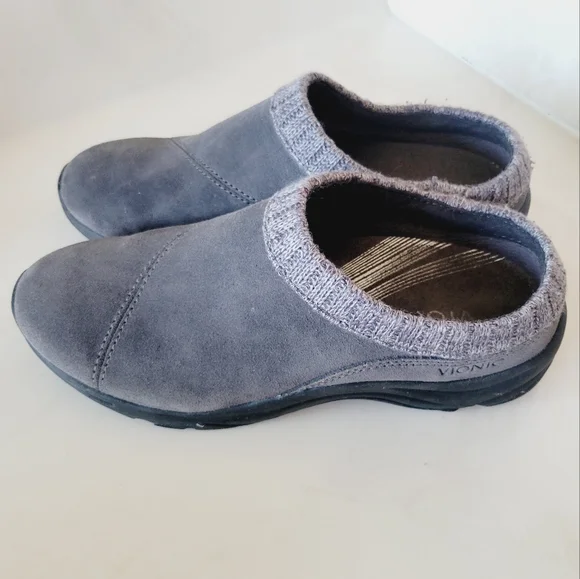 Vionic Arbor Water Resistant Suede Clog Womens Size - Picture 4 of 15